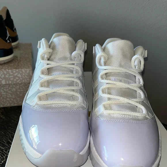 NIKE- Air jordan 11 Retro low